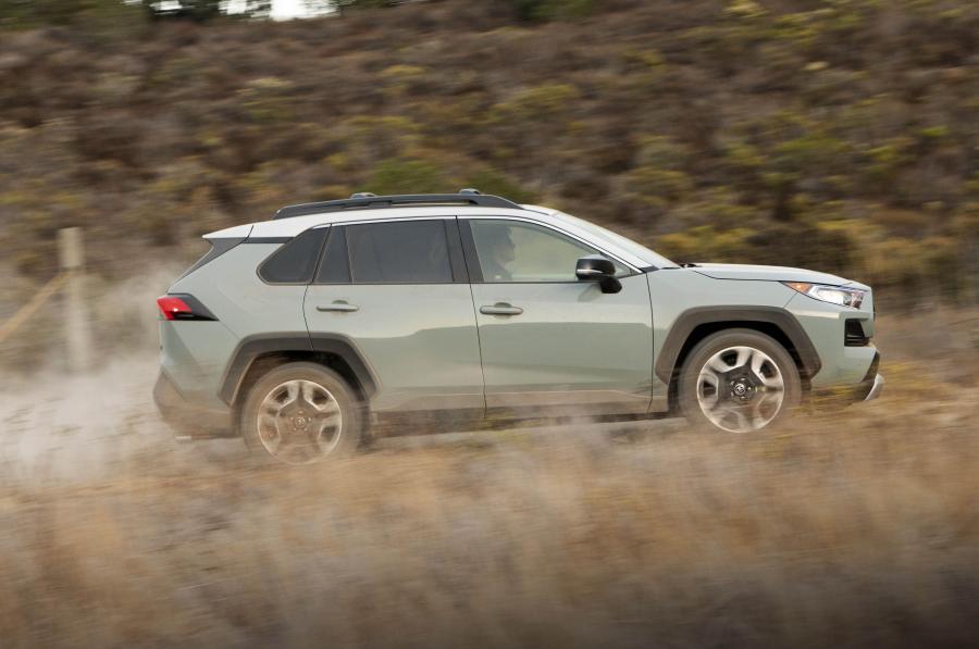  Toyota RAV4 Adventure 2018 года  (NA) (фото 31 из 196)